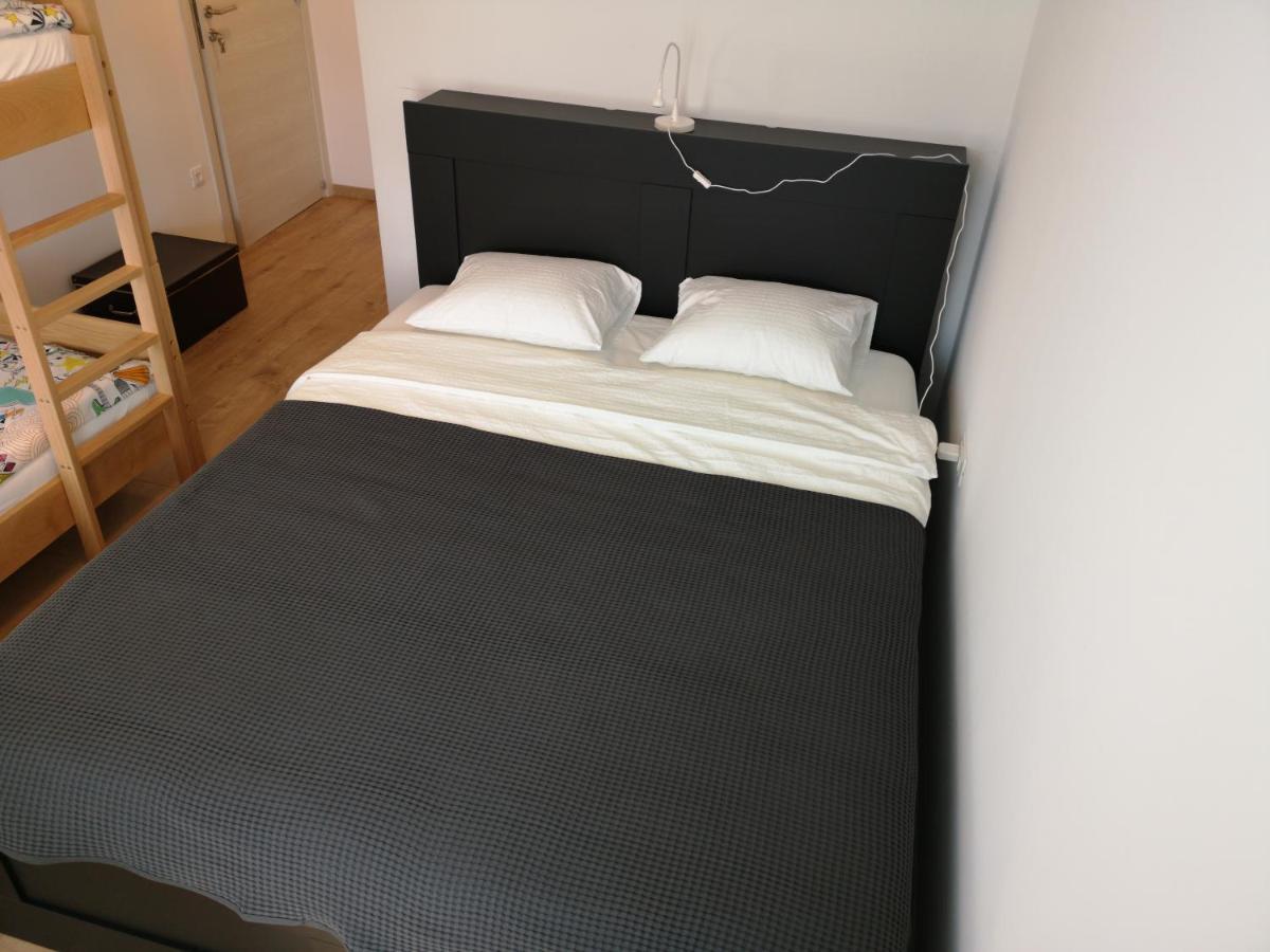 Mega Hostel 克拉皮纳 外观 照片